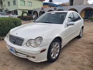 Mercedes-Benz C350 2006 White