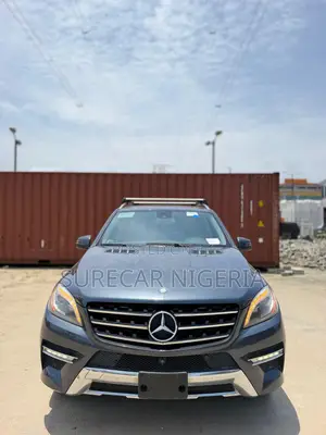 Mercedes-Benz M Class ML350 4MATIC 4dr SUV AWD (3.5L 6cyl 7A) 2014 Blue