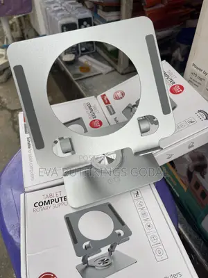 QLT I Pad Stand
