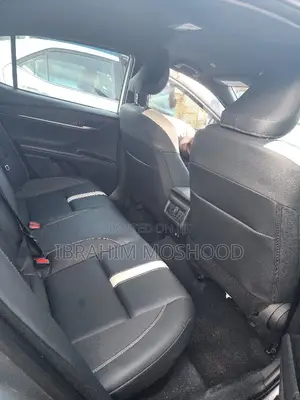Toyota Camry SE 2025 Gray