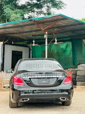 Mercedes-Benz C400 4Matic AWD Sedan (3.0L V6 7A) 2015 Black