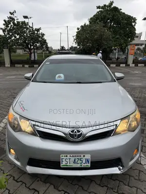 Toyota Camry L 4dr Sedan (2.5L 4cyl 6A) 2013 Silver