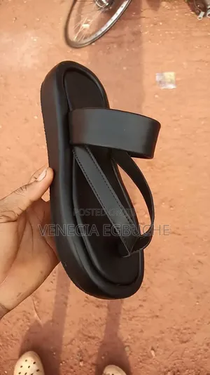 Vene_ Footies