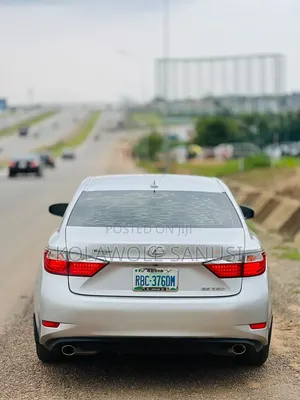 Lexus ES 2015 Silver