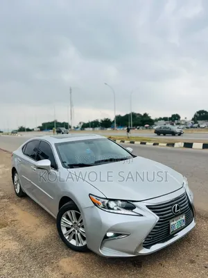 Lexus ES 2015 Silver
