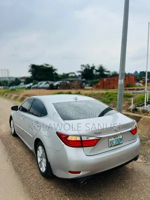 Lexus ES 2015 Silver