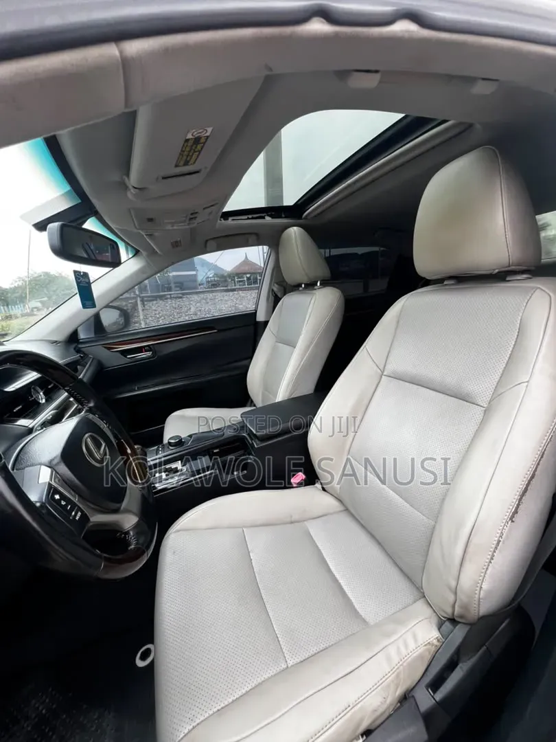 Lexus ES 2015 Silver