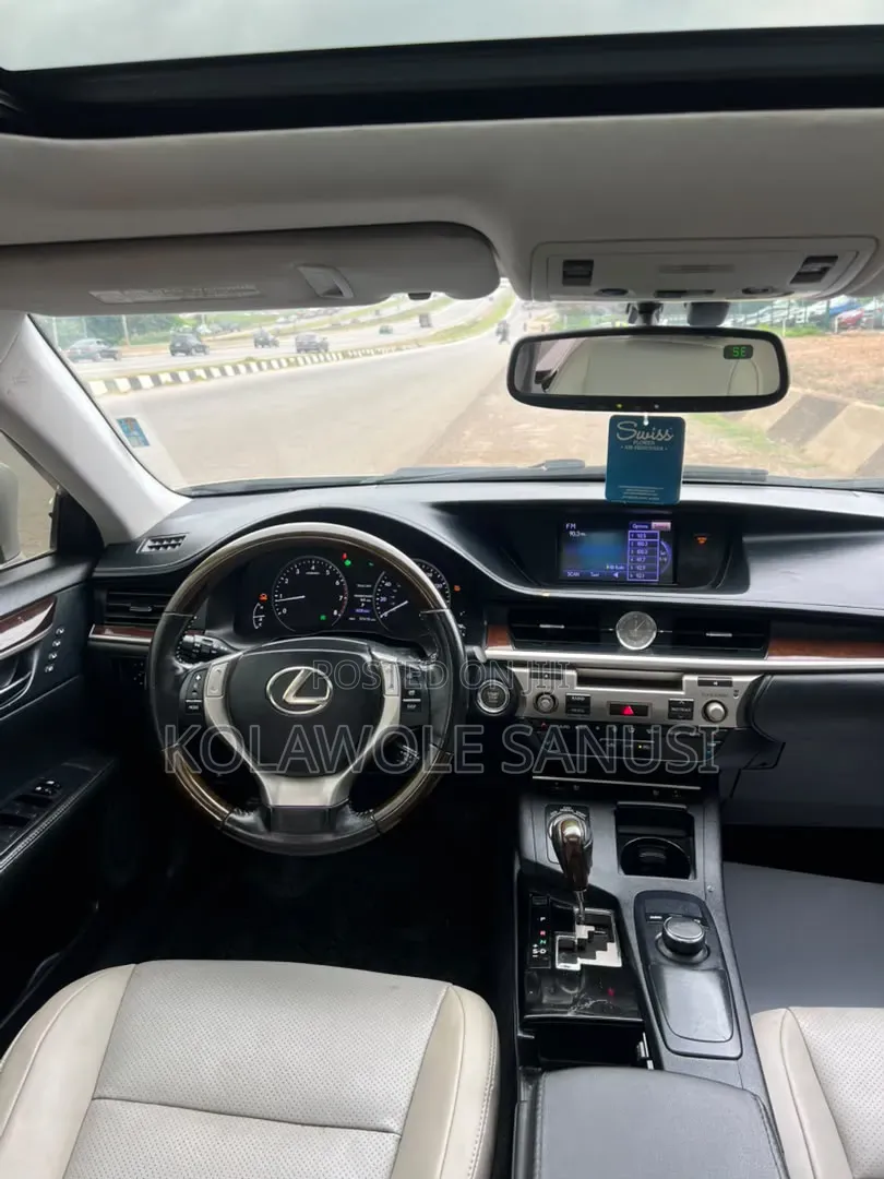 Lexus ES 2015 Silver
