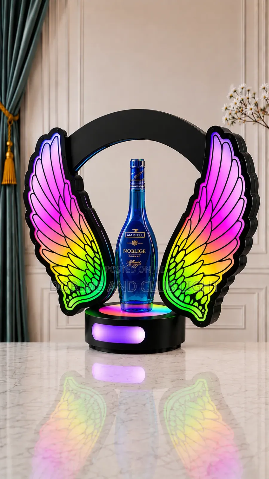 Universal EAGLES WINGS Bottle Presenter