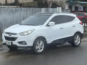 Hyundai Tucson 2013 White