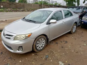 Toyota Corolla 2012 Silver