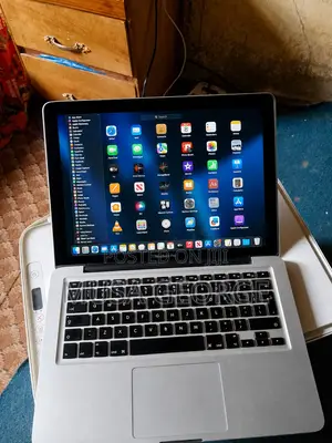 Laptop Apple MacBook 2011 8GB Intel Core i5 SSD 500GB