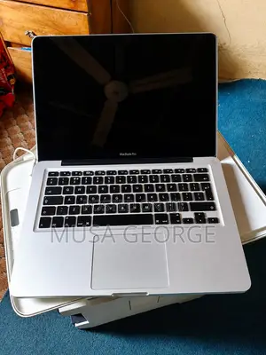 Laptop Apple MacBook 2011 8GB Intel Core i5 SSD 500GB