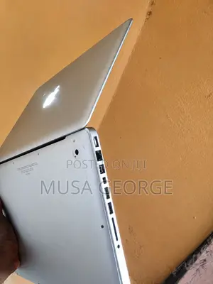 Laptop Apple MacBook 2011 8GB Intel Core i5 SSD 500GB