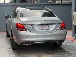 Mercedes-Benz C300 2015 Silver
