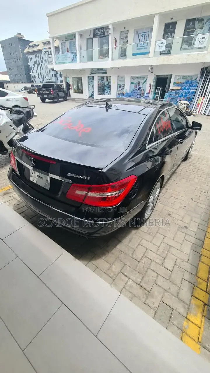Mercedes-Benz E350 2013 Black