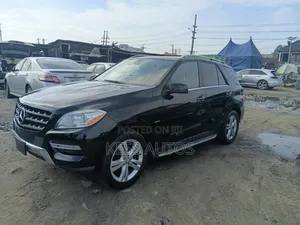 Mercedes-Benz M Class 2012 Black