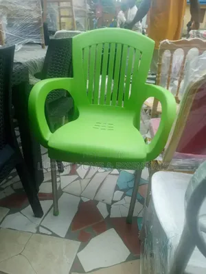 Modern Lime Green Plastic Chair With Strong Metal Legs Durable Styli