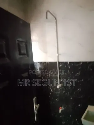 2bdrm Block of Flats in Peace Estate, Akala Express for rent