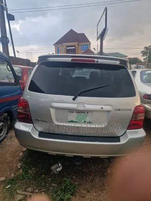 Toyota Highlander 2005 Gold