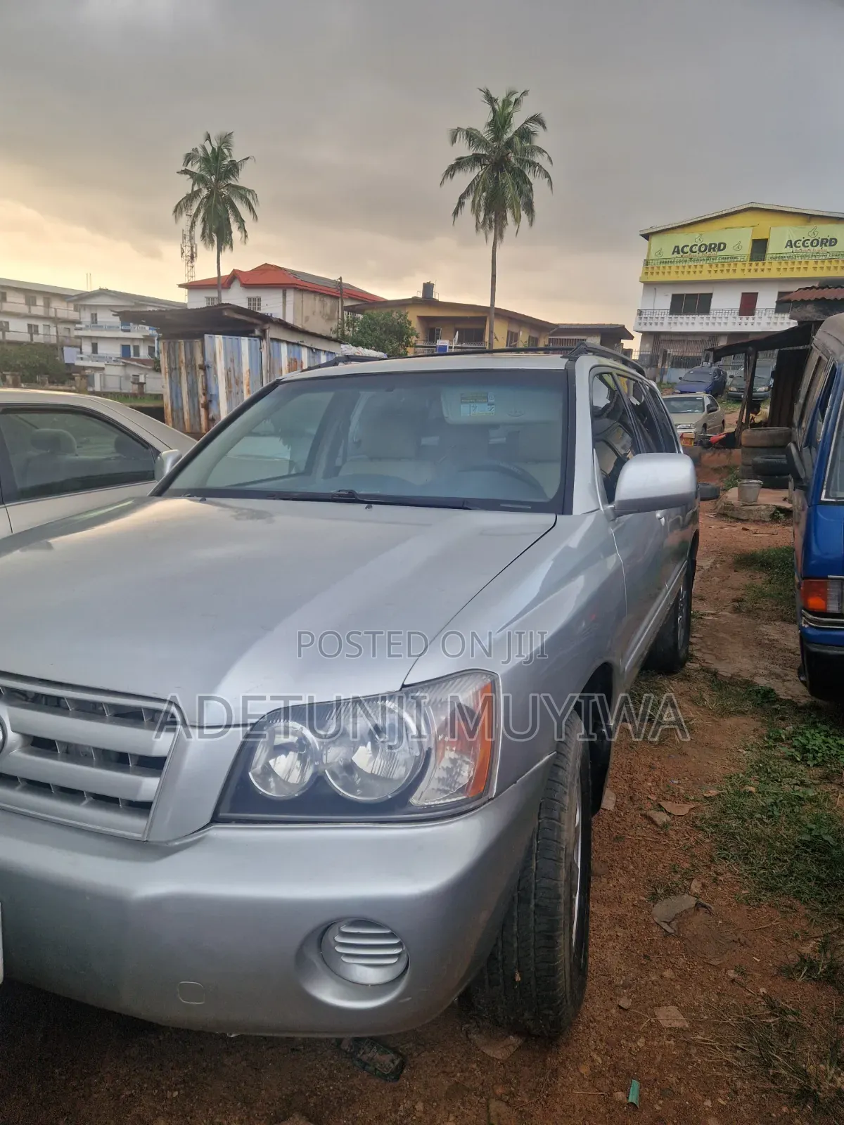 Toyota Highlander 2005 Gold