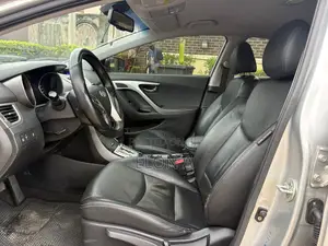 Hyundai Avante 2012 Silver