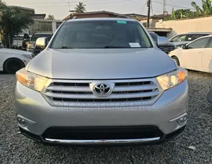 Toyota Highlander 2012 Silver