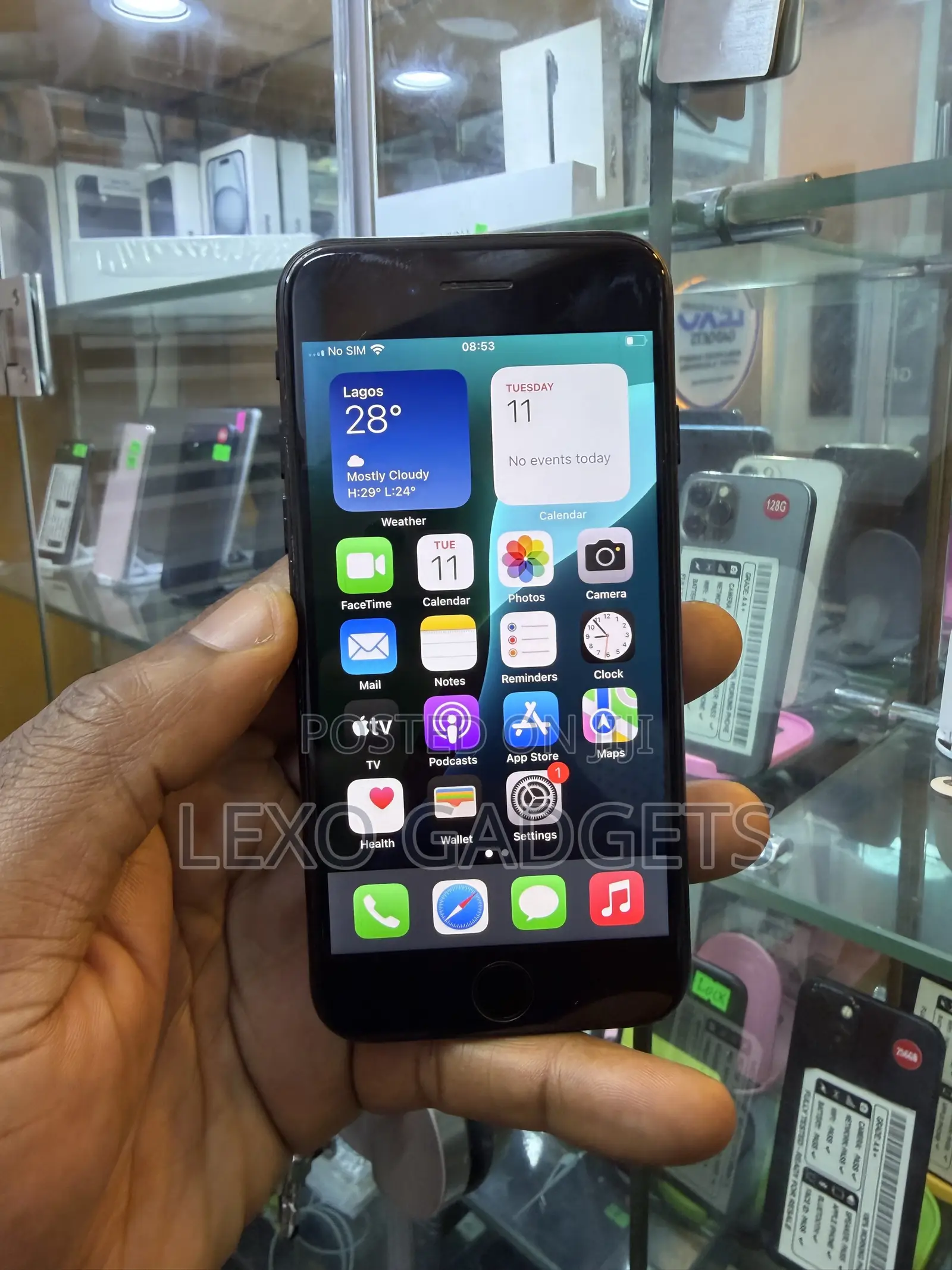 Apple iPhone SE (2020) 128 GB Black