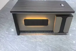 Top Quality Imported Luxury Office Table