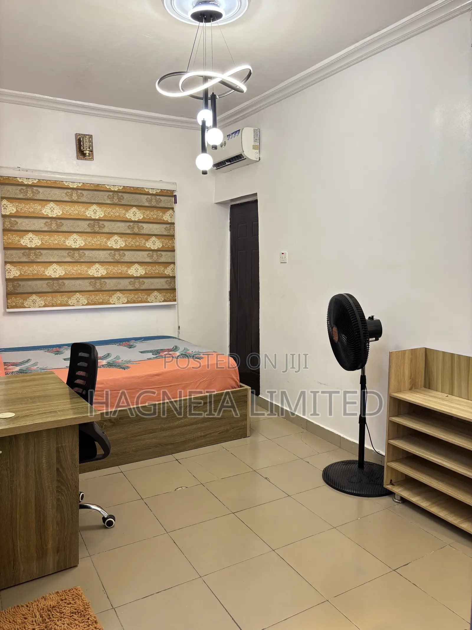 24/7 Solar Powered Executive Suite