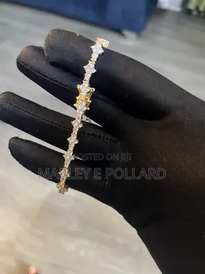 Zirconia Diamond Silver Cross Shaped Cluster Links Tennis Bracelet