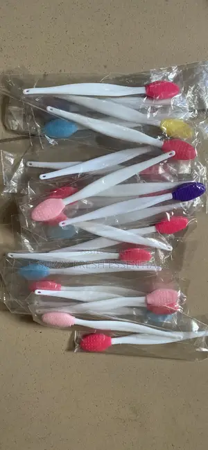 Lip-Brush Stick