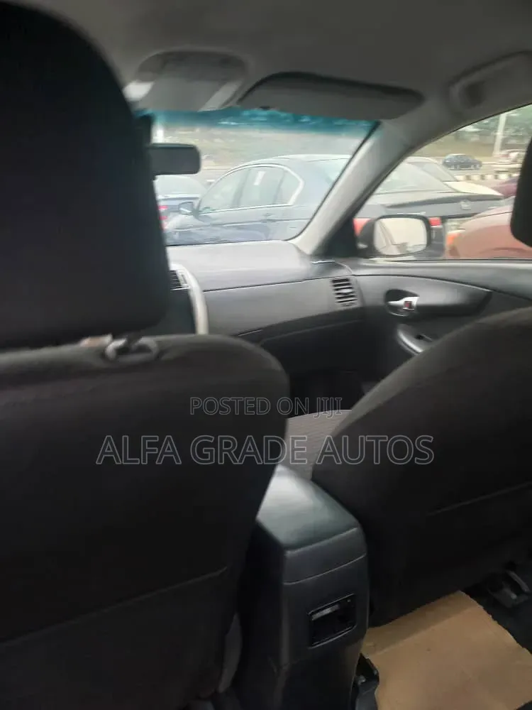 Toyota Corolla 2010 Black