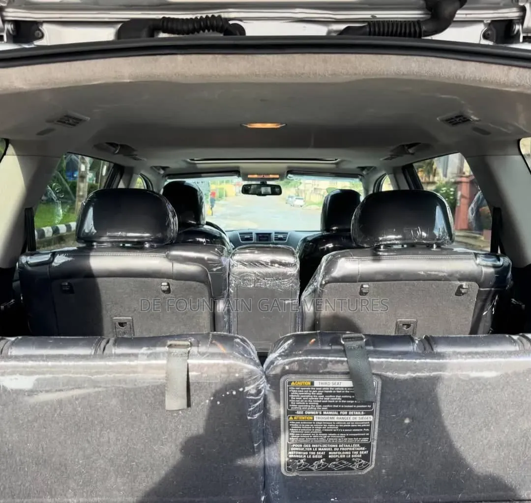Toyota Highlander 2011 Silver