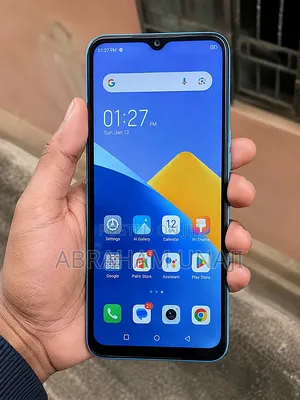 Tecno Spark 8C 64 GB Blue