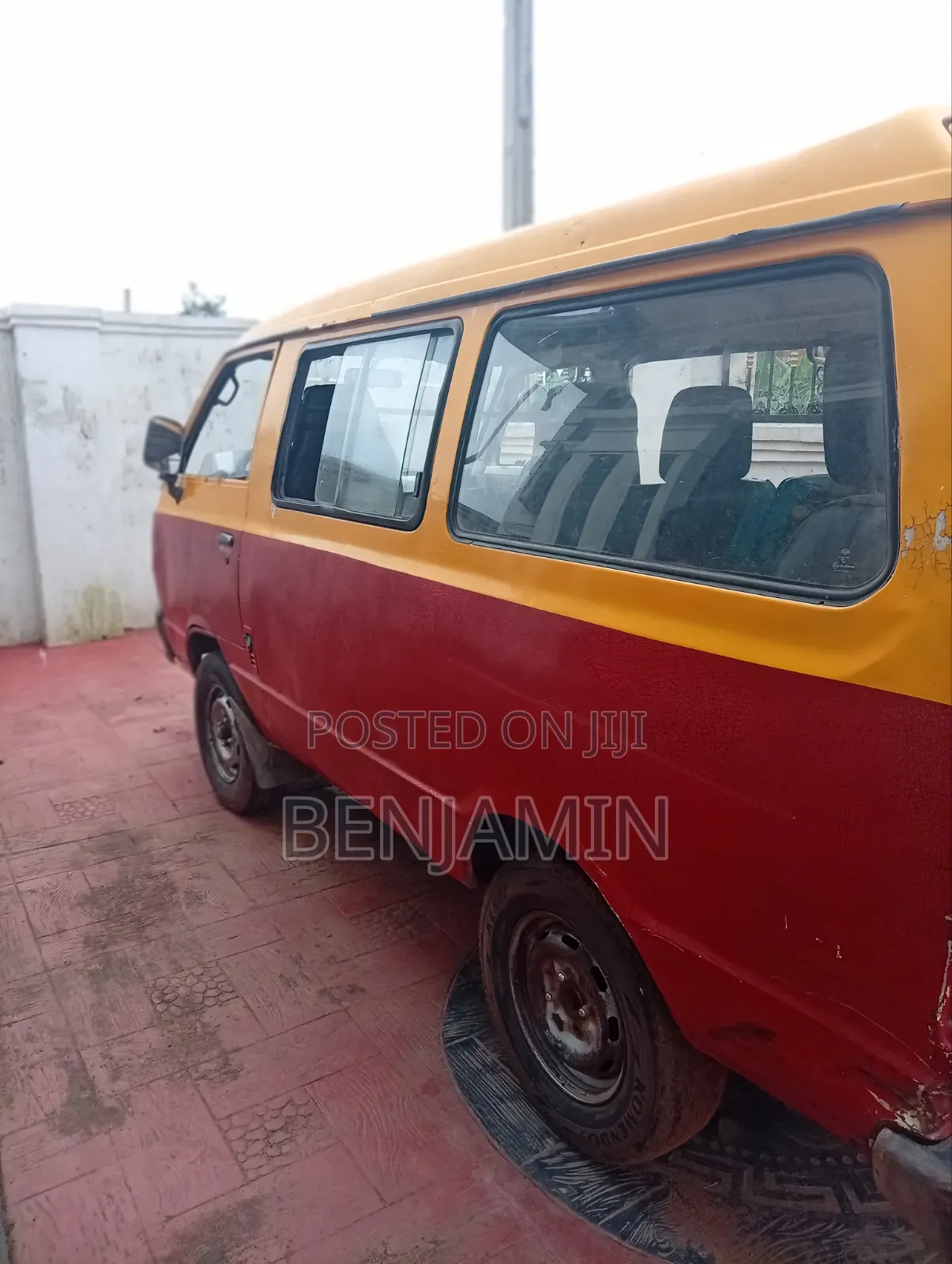 Nissan Vanette 2005 Red