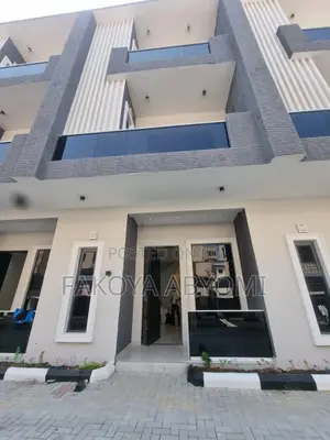 4bdrm Duplex in Oniru, Ahmadu Bello Way for rent