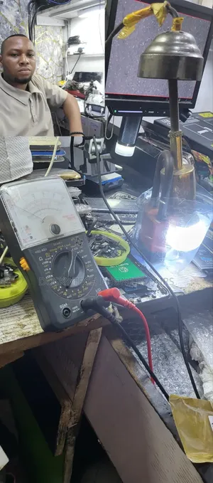 Dosky Tech Mobile Phone Repair.