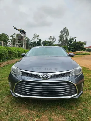 Toyota Avalon XLE FWDSedan (3.6L 6cyl 6A) 2016 Gray