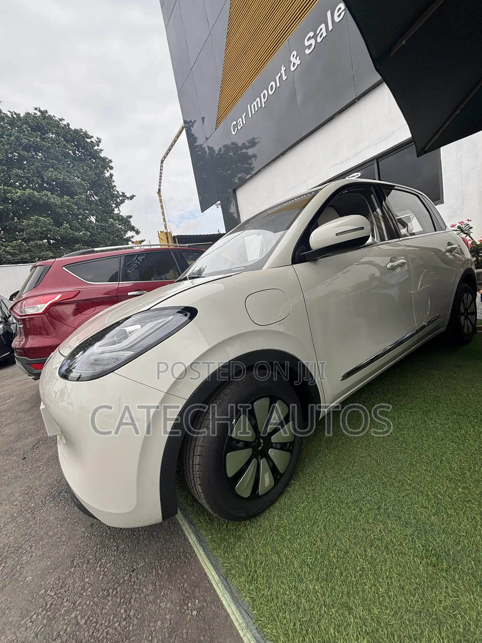 New Wuling Hongguang Mini EV 2024 Ivory