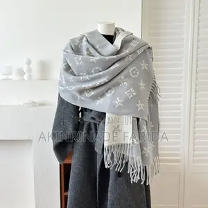 Thick Shawl