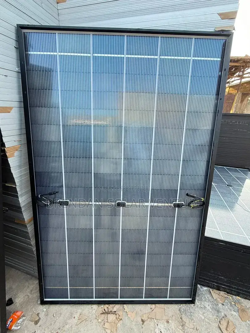 650watts Jinko Solar Panel
