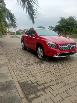 Mercedes-Benz GLA-Class 2017 Red