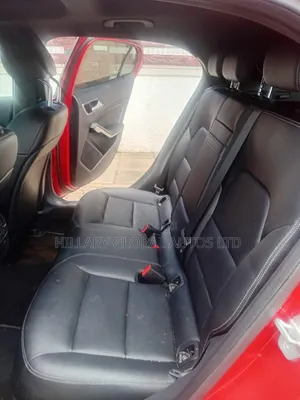 Mercedes-Benz GLA-Class 2017 Red