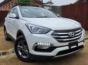 Hyundai Santa Fe SE AWD 2017 White