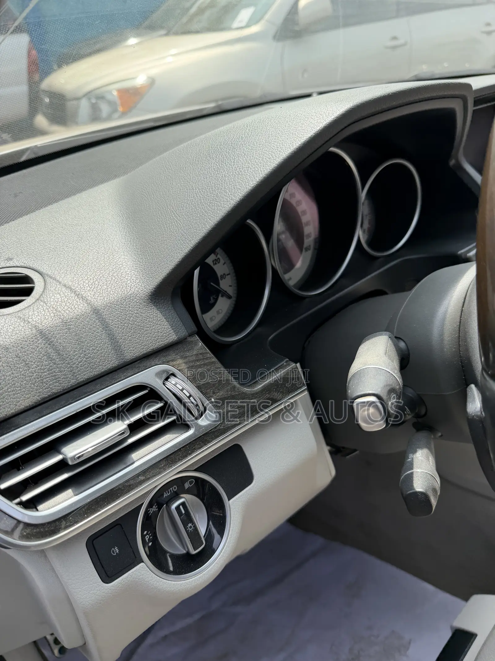Mercedes-Benz E350 2015 Silver