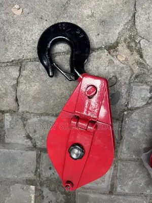 2ton Heavy-Duty Lifting/Snatch Block With a Swivel Safety Hook,