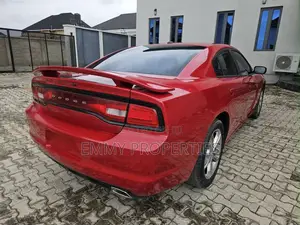 Dodge Charger 2012 Maroon