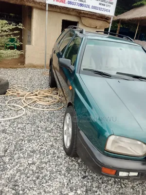 Volkswagen Golf 2003 Green