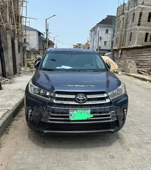Toyota Highlander 2015 Blue
